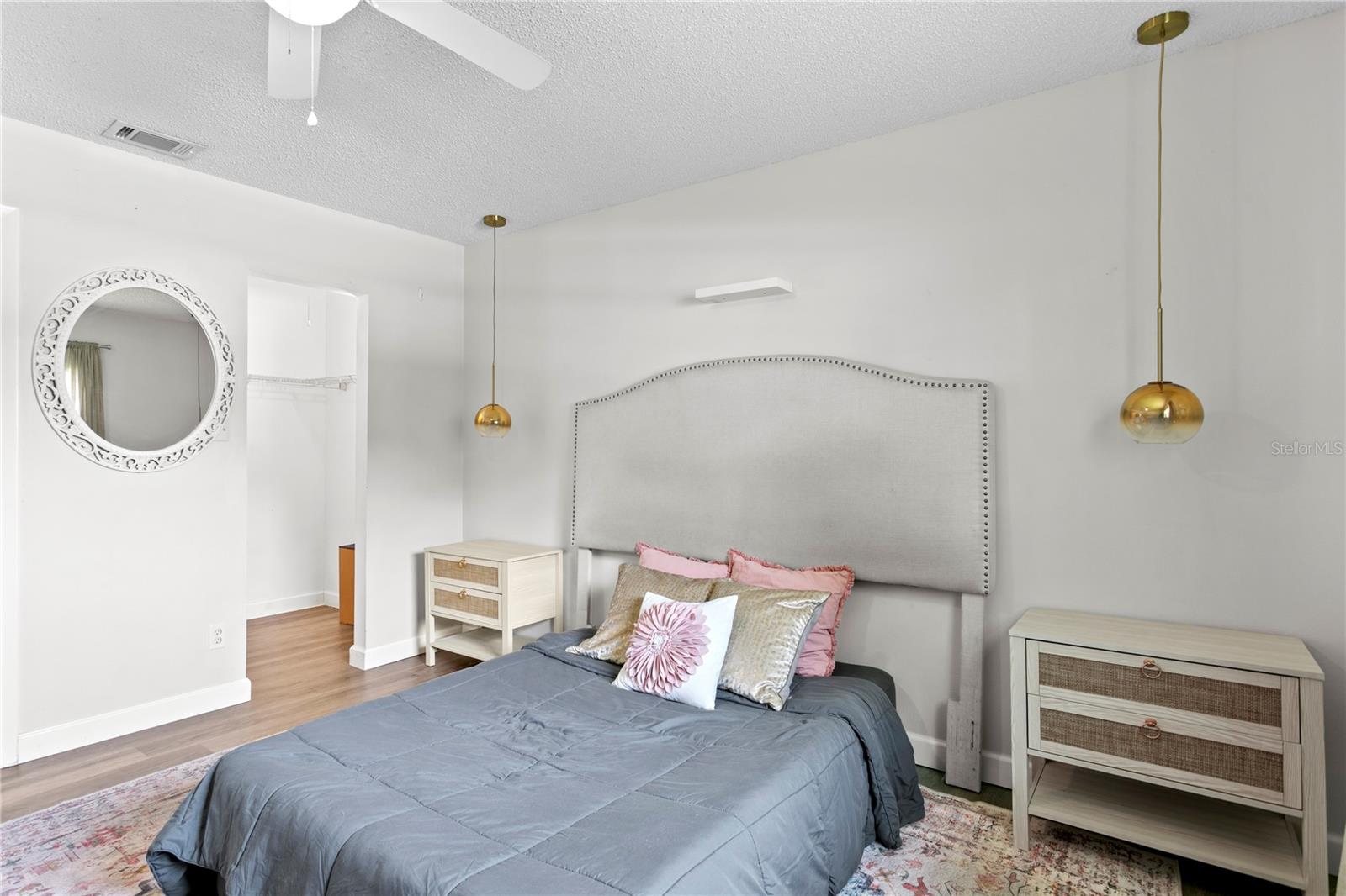Image 16 of 32 For 4506 Oak Drive S92