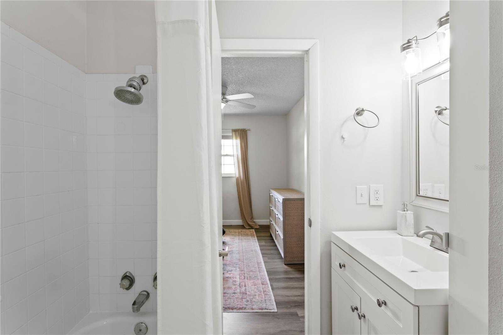 Image 19 of 32 For 4506 Oak Drive S92
