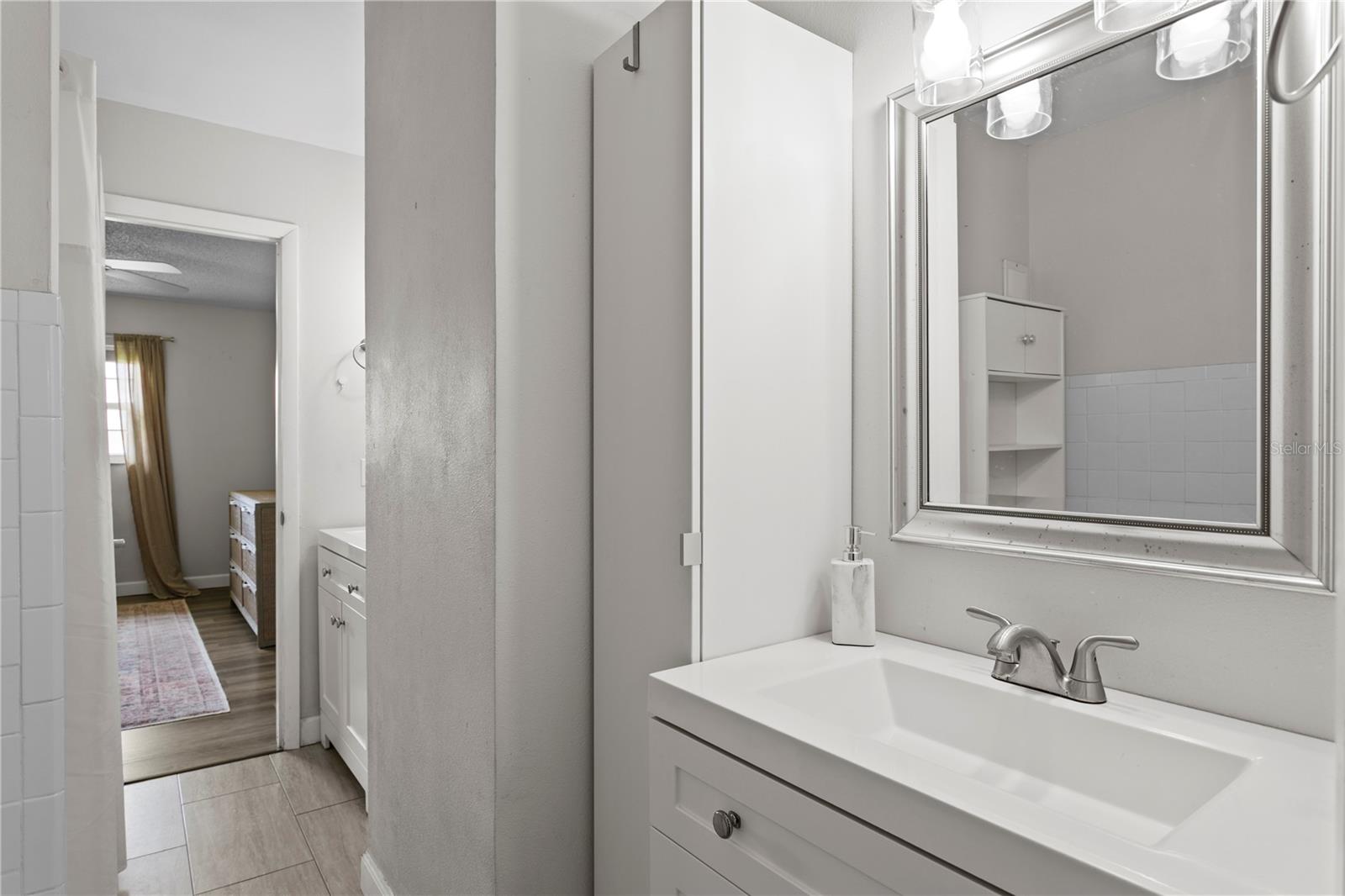 Image 20 of 32 For 4506 Oak Drive S92