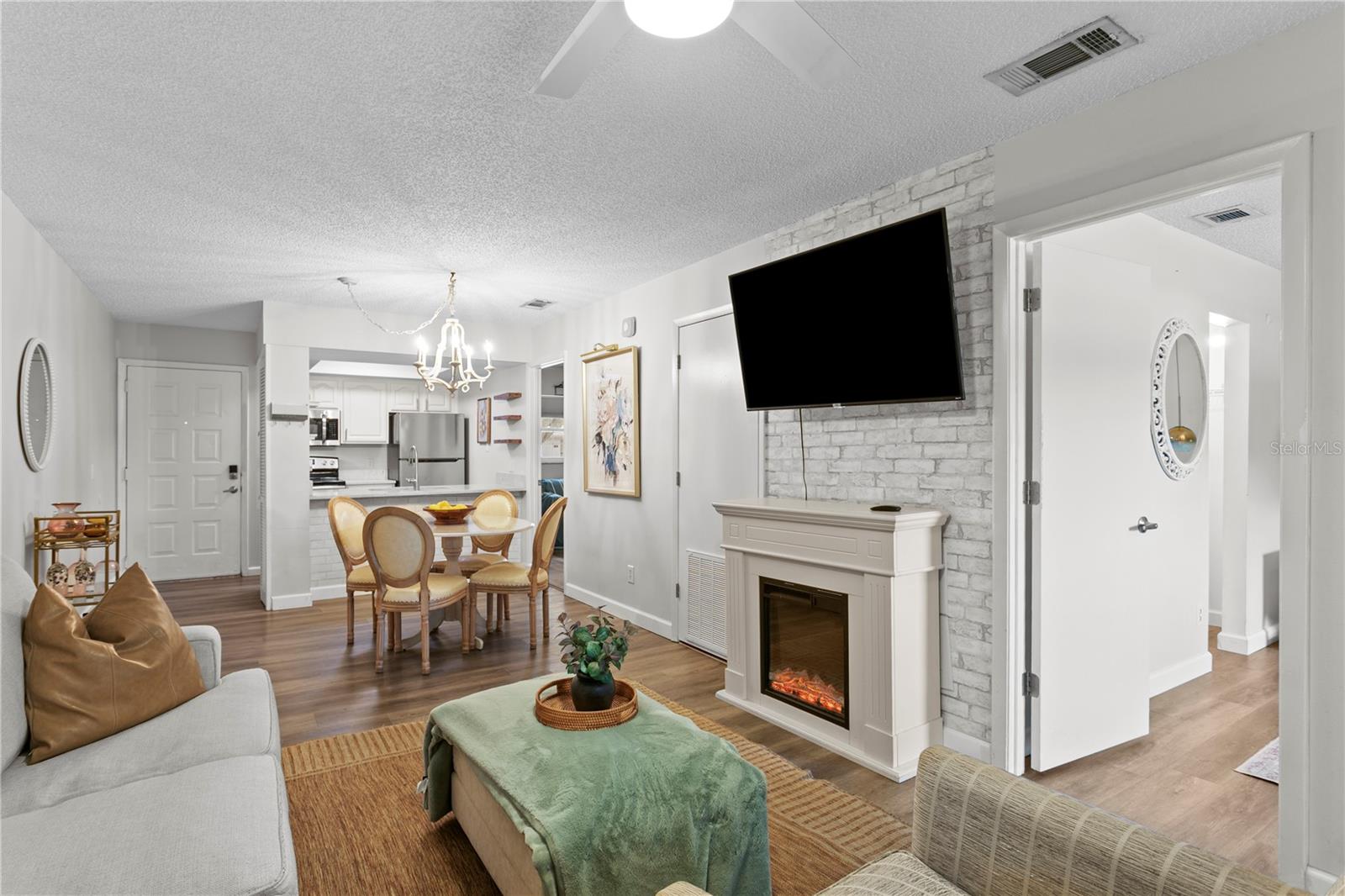 Image 8 of 32 For 4506 Oak Drive S92