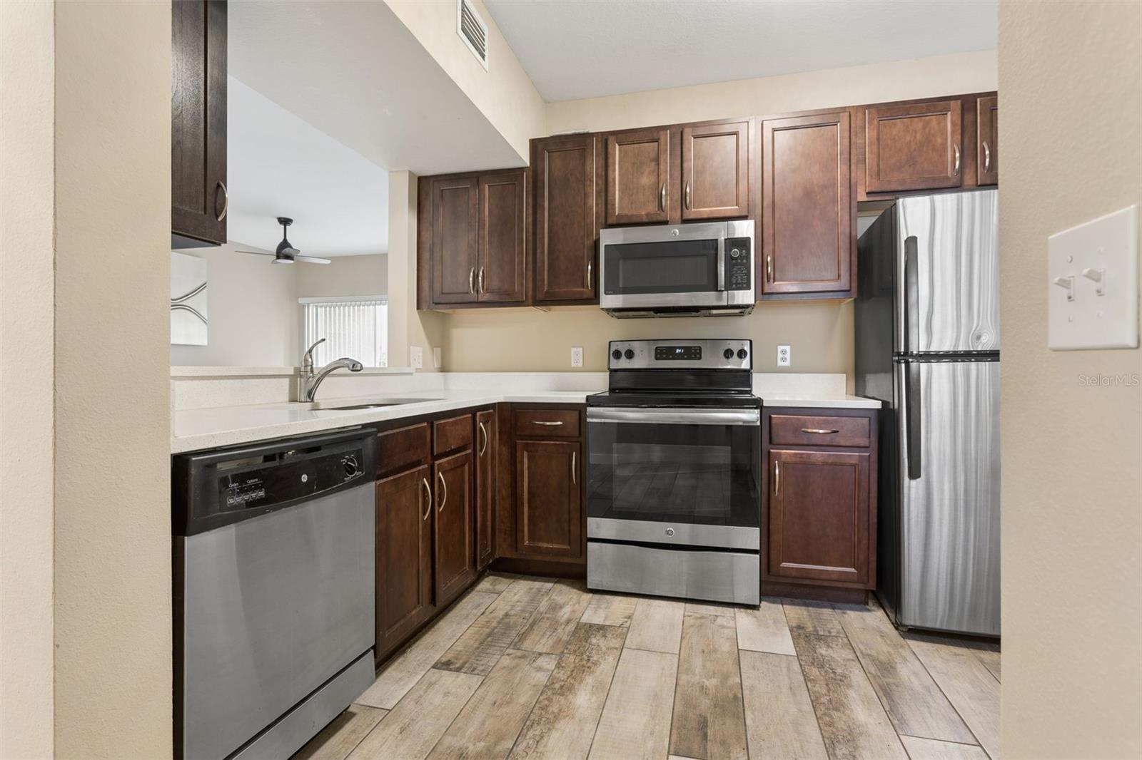 Image 7 of 35 For 1195 Godavari Way 105