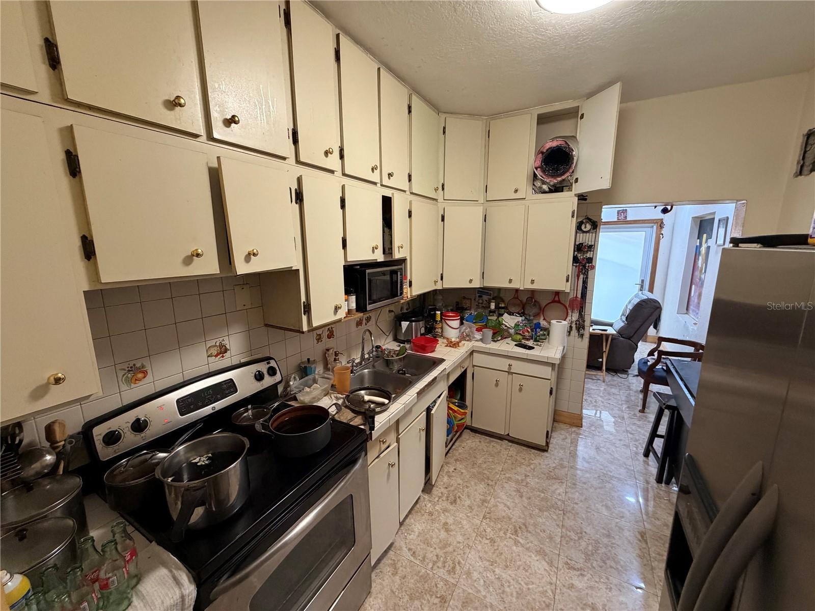 Image 10 of 32 For 445 43rd Street
