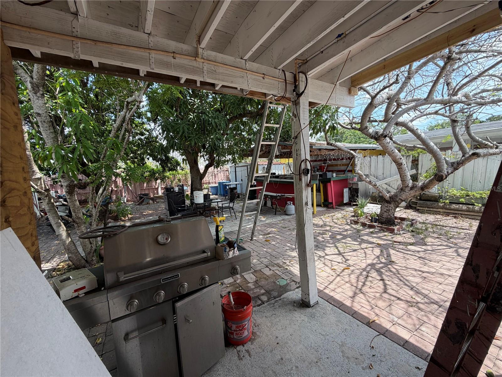 Image 19 of 32 For 445 43rd Street