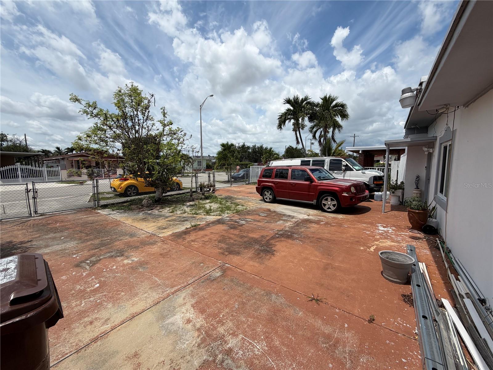 Image 6 of 32 For 445 43rd Street