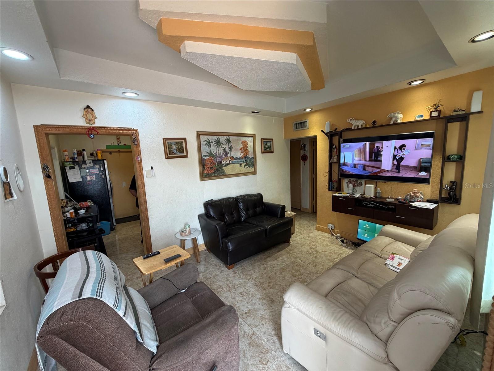 Image 7 of 32 For 445 43rd Street