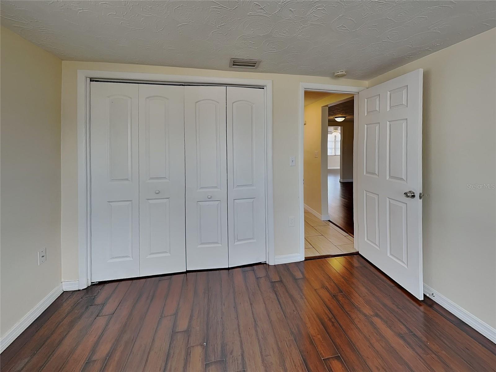 Image 15 of 19 For 6041 9th Avenue