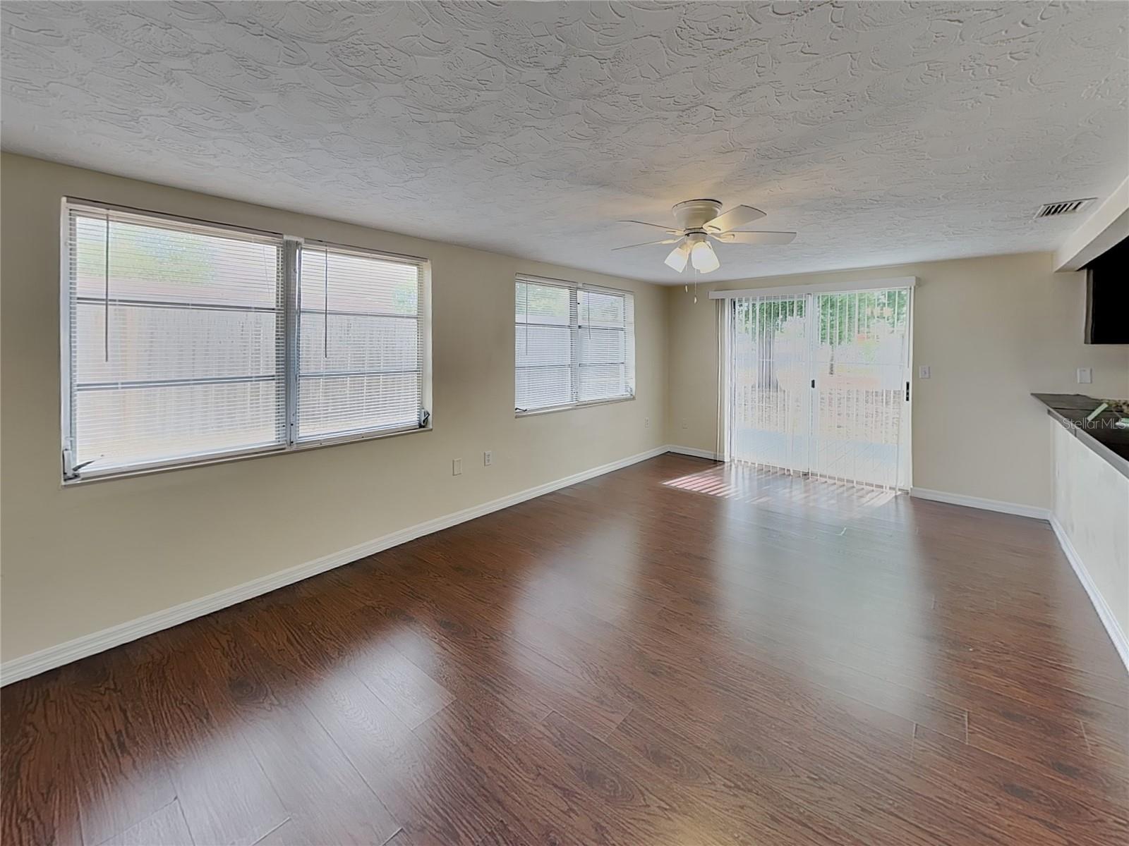 Image 4 of 19 For 6041 9th Avenue