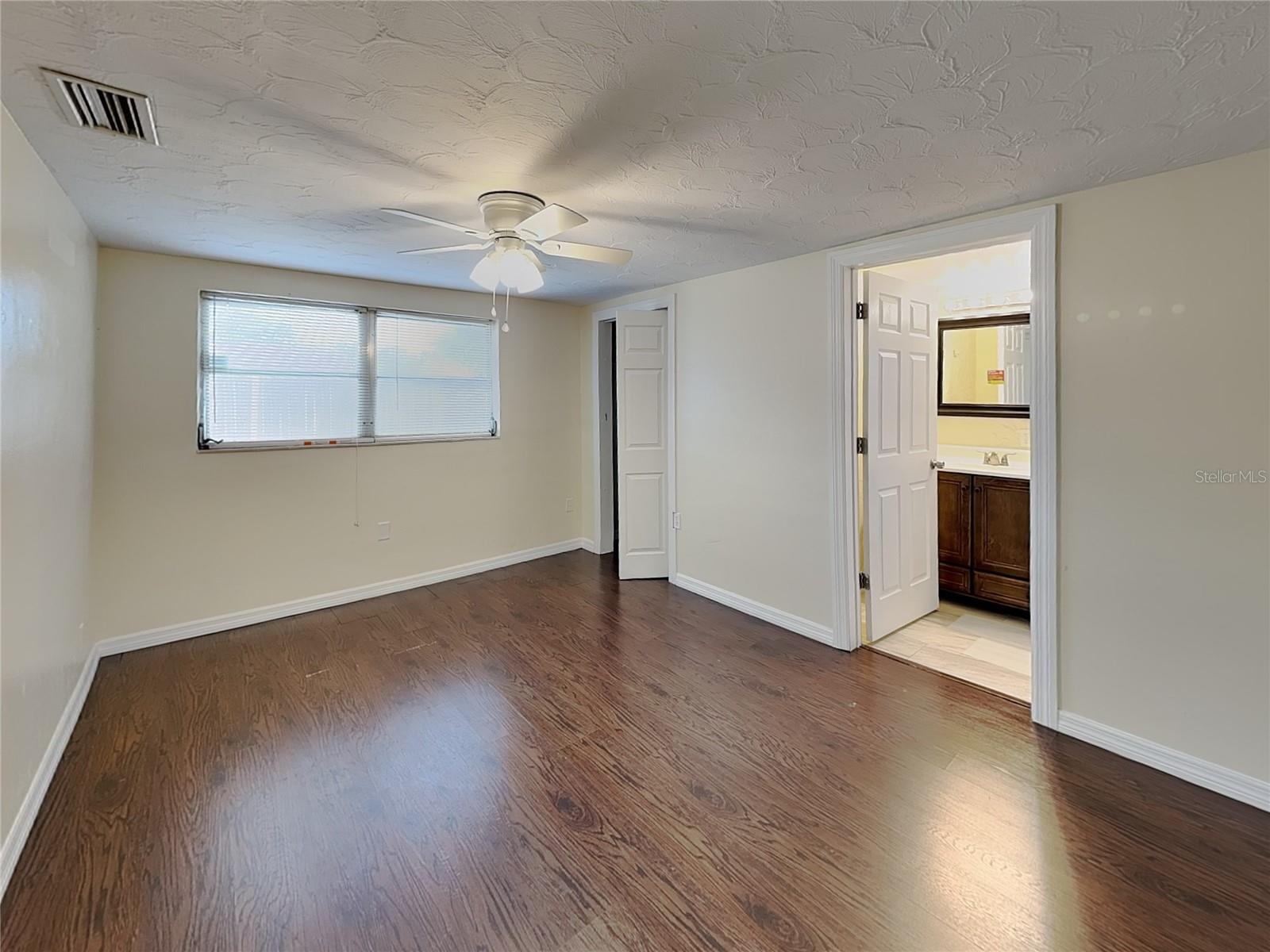 Image 9 of 19 For 6041 9th Avenue