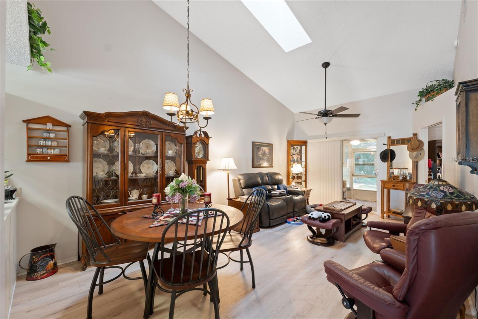 Image 11 of 25 For 4557 Glen Hollow
