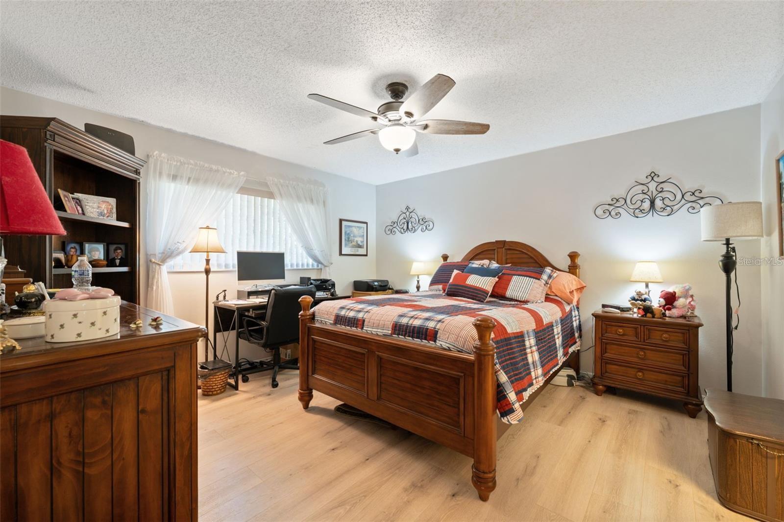 Image 14 of 25 For 4557 Glen Hollow