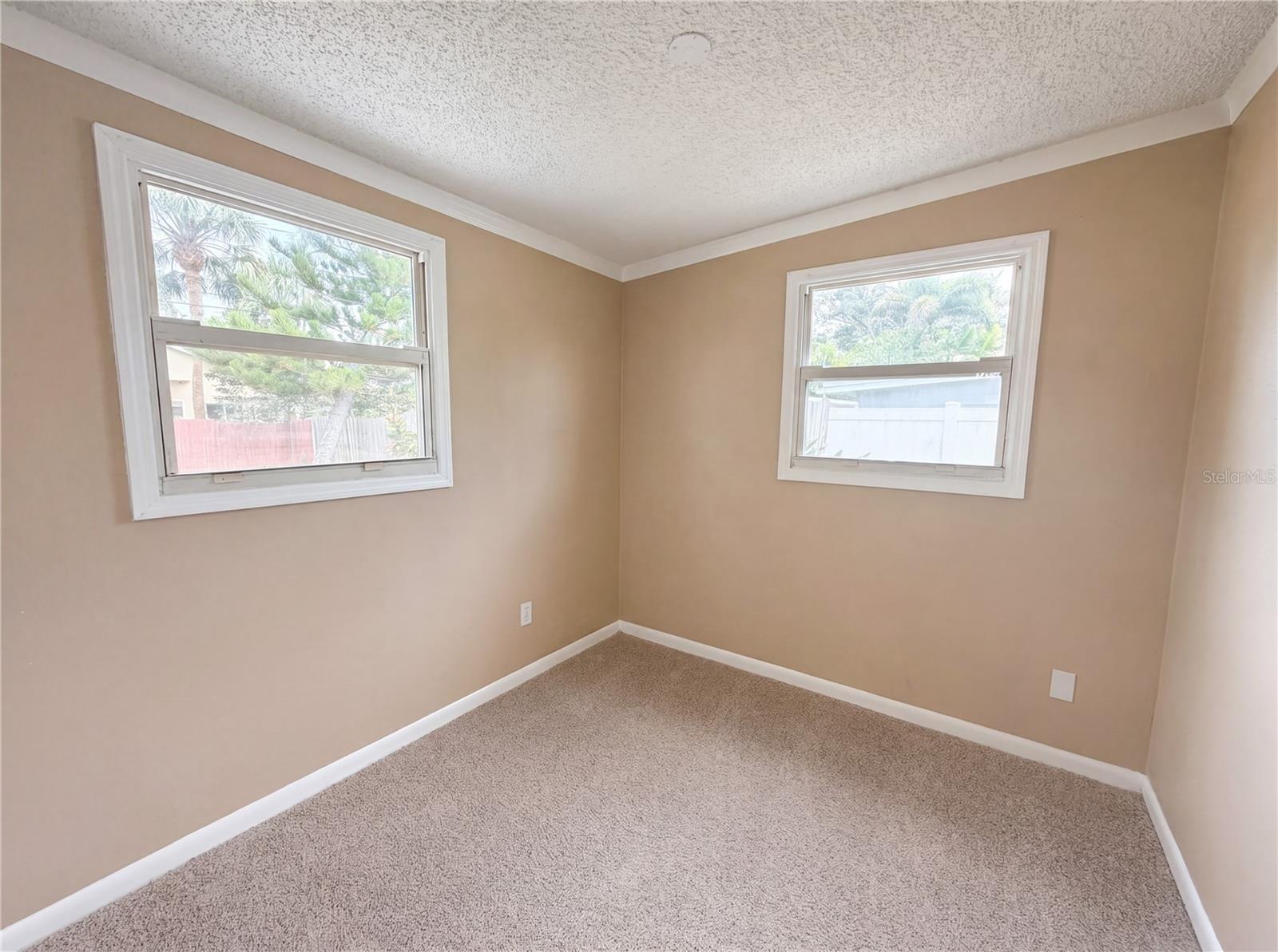 Image 12 of 18 For 10463 110th Avenue