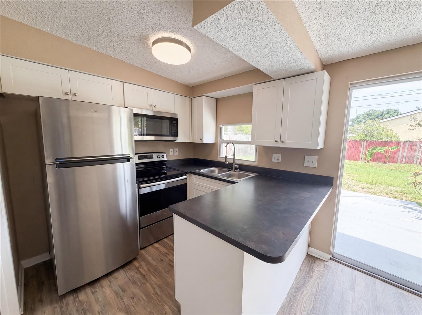 Image 3 of 18 For 10463 110th Avenue