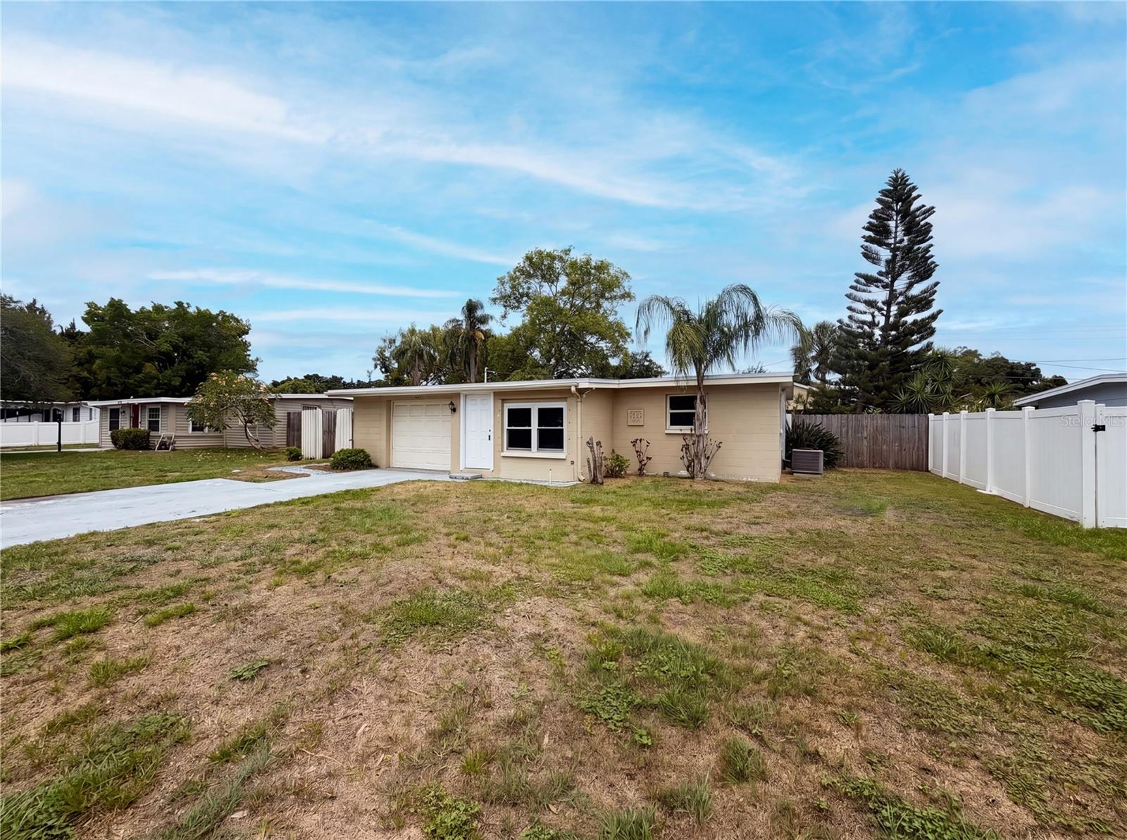 Image 6 of 18 For 10463 110th Avenue