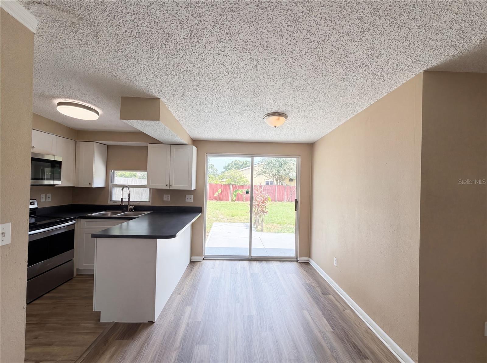 Image 9 of 18 For 10463 110th Avenue