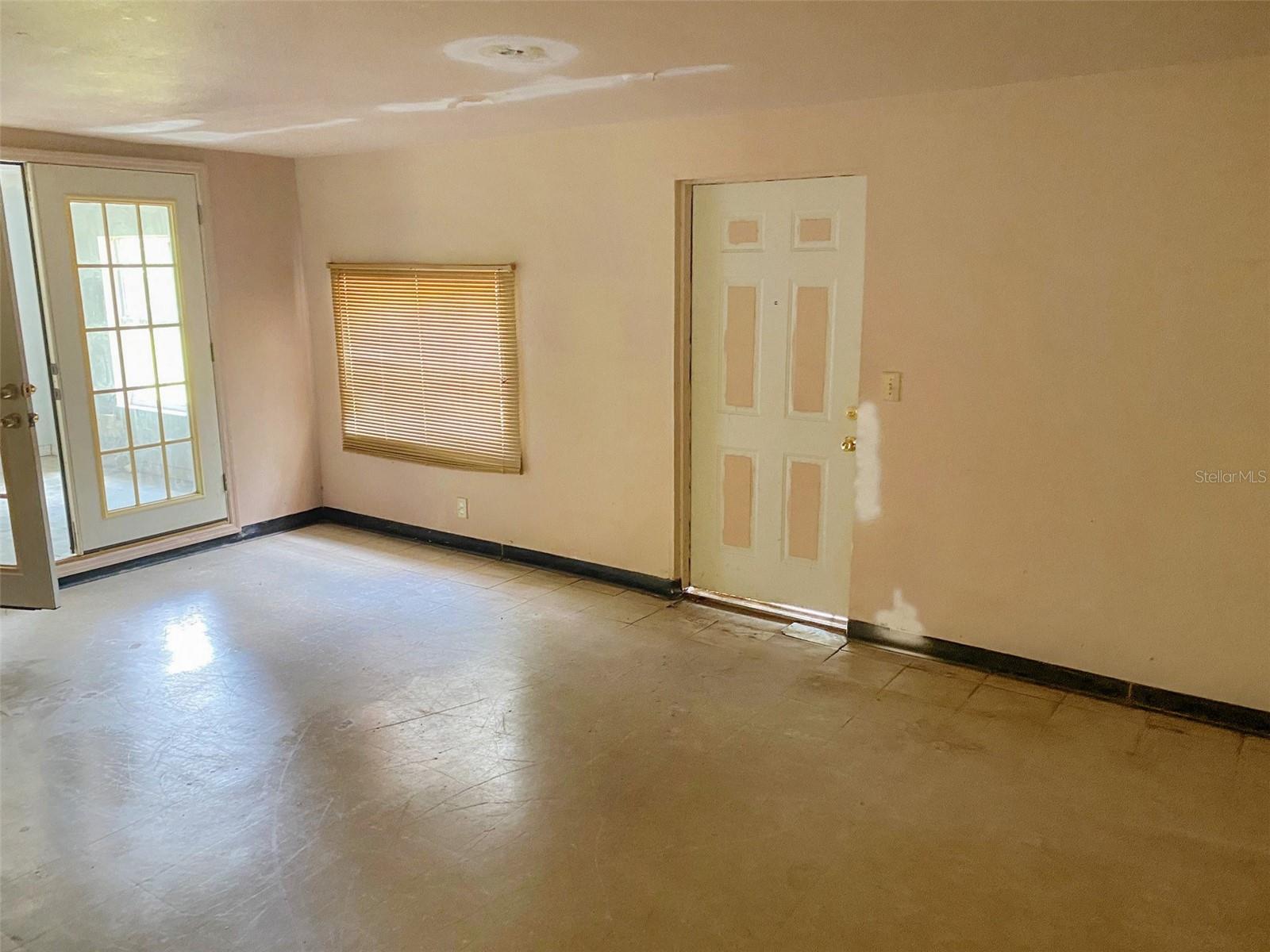 Image 3 of 14 For 3716 Clifton Street
