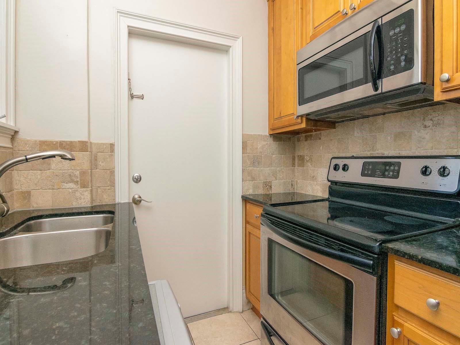 Image 6 of 12 For 2117 Dekle Avenue F1