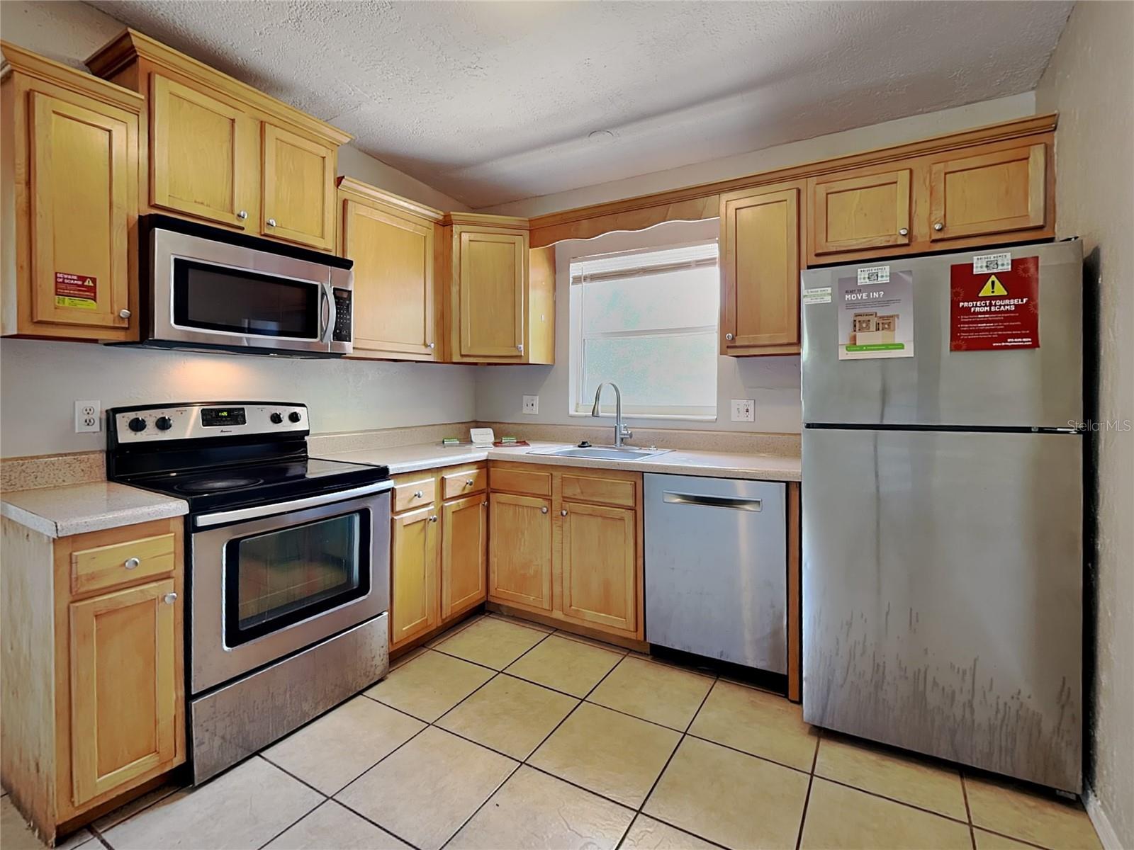 Image 4 of 19 For 6484 44th Avenue N