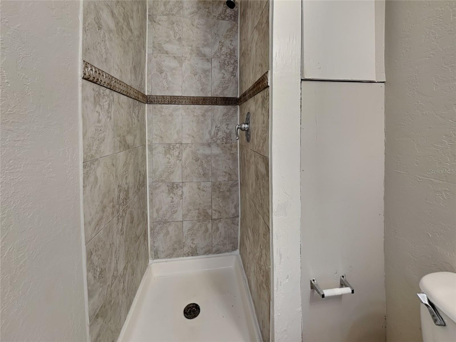Image 8 of 19 For 6484 44th Avenue N