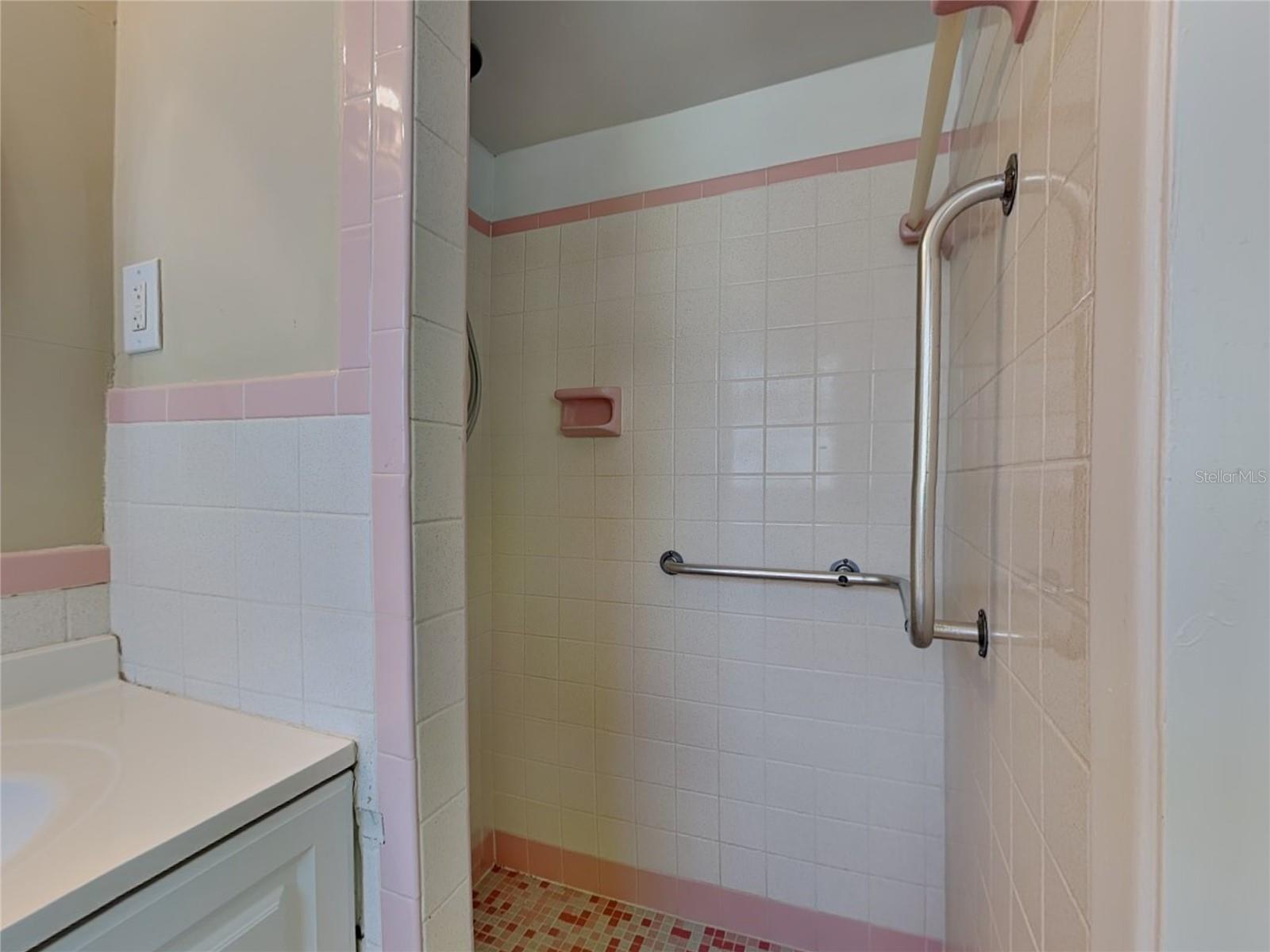 Image 11 of 17 For 10632 Laburnum Drive