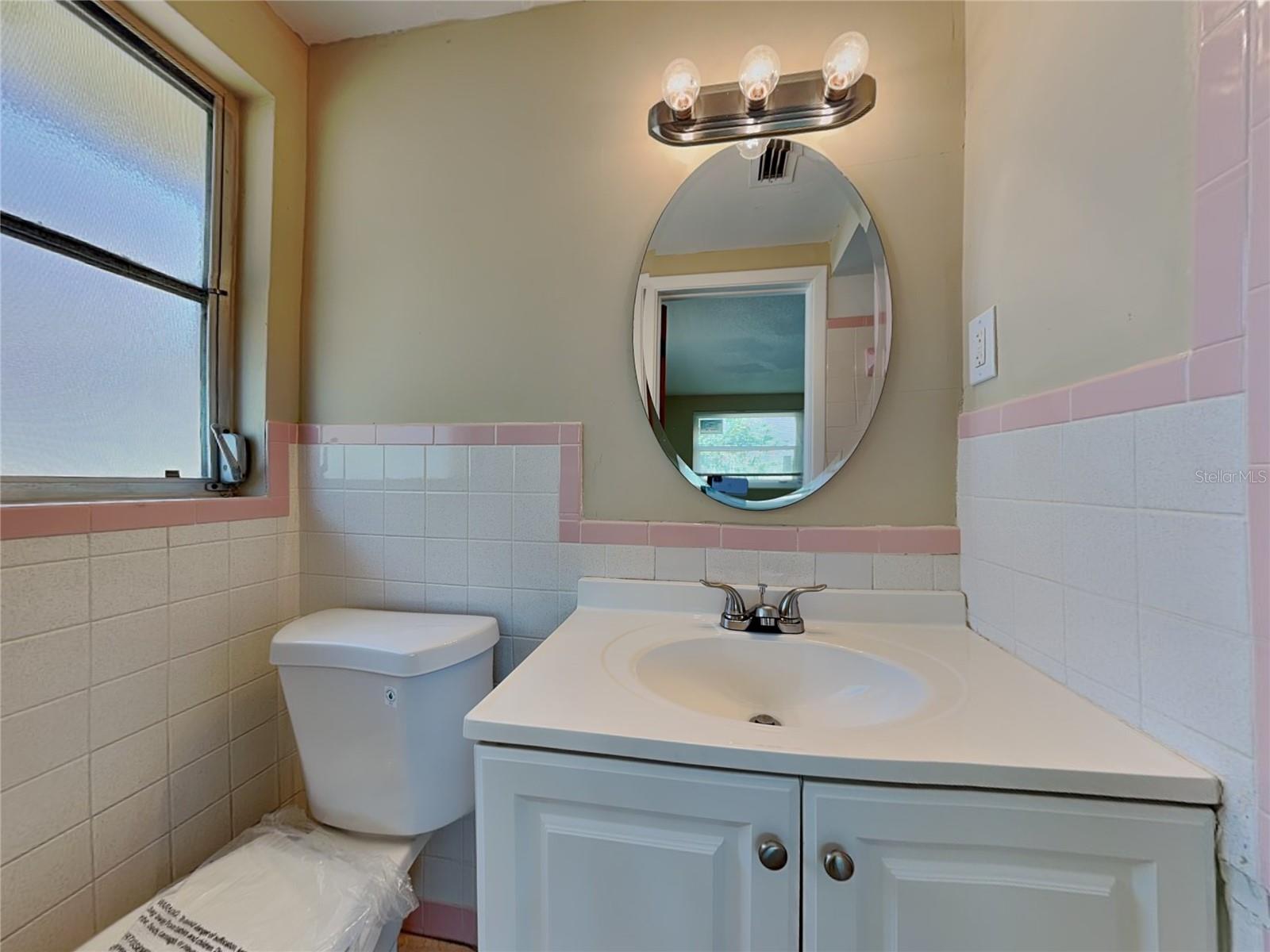Image 12 of 17 For 10632 Laburnum Drive