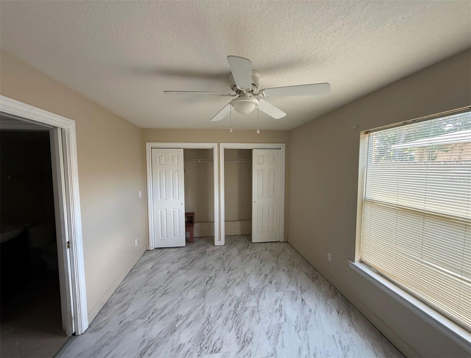 Image 6 of 8 For 117 Evergreen Avenue 102
