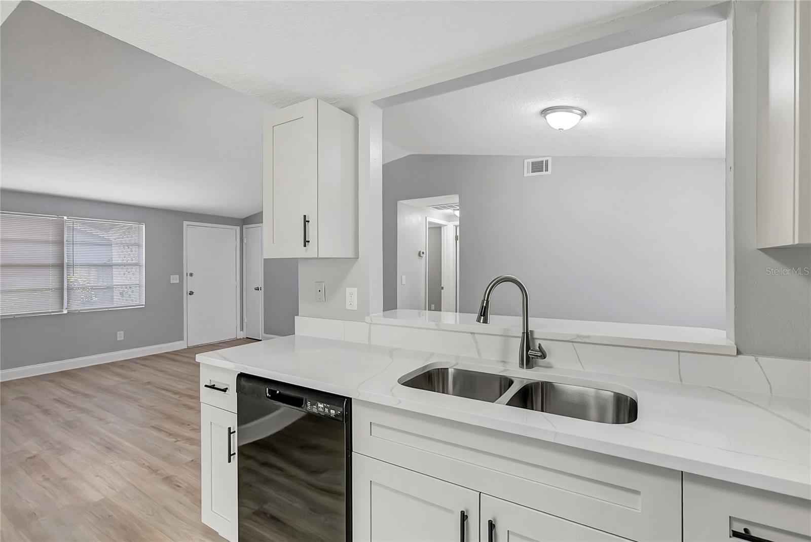 Image 12 of 38 For 10215 Cutten Green Court