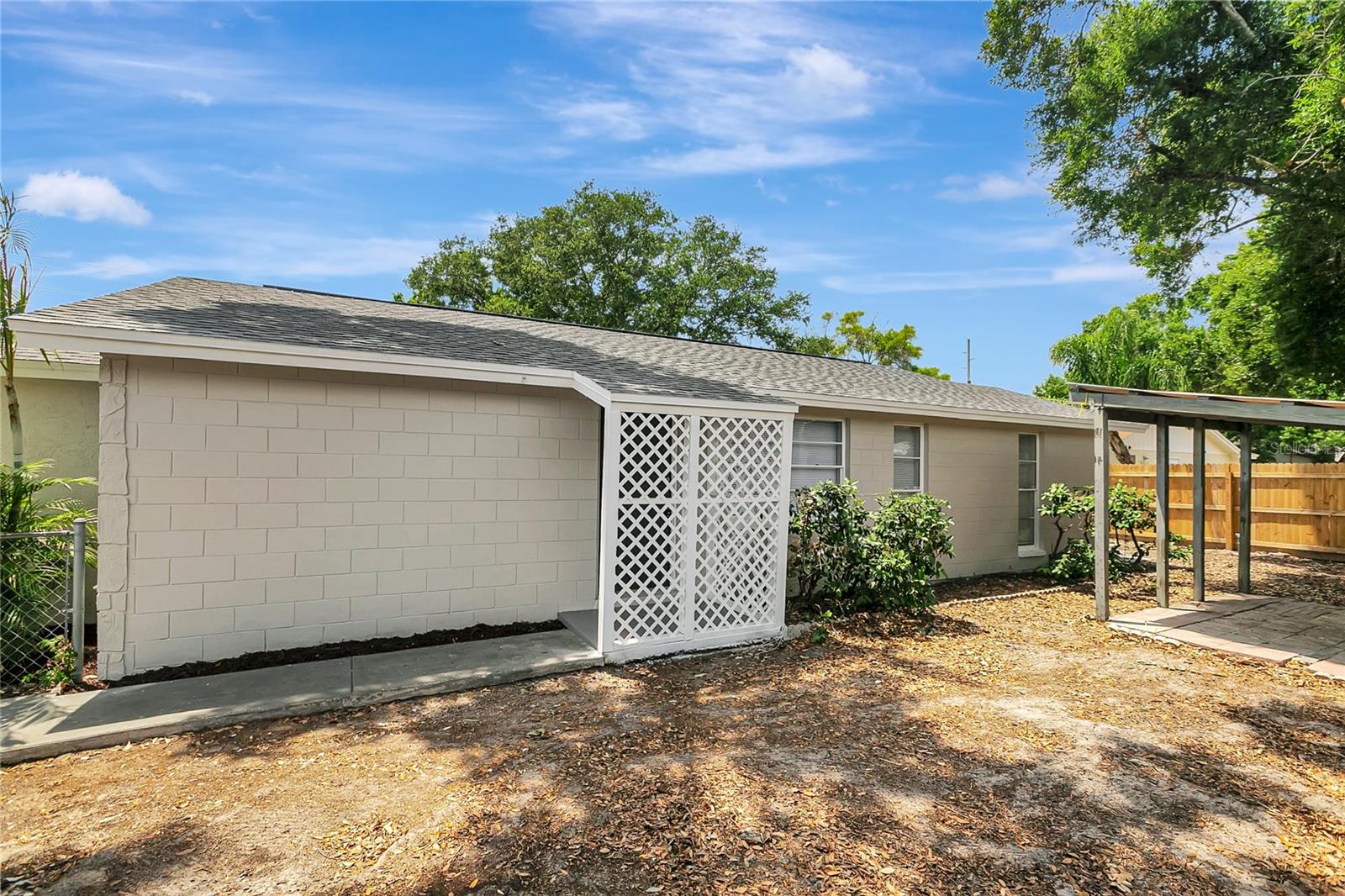 Image 4 of 38 For 10215 Cutten Green Court