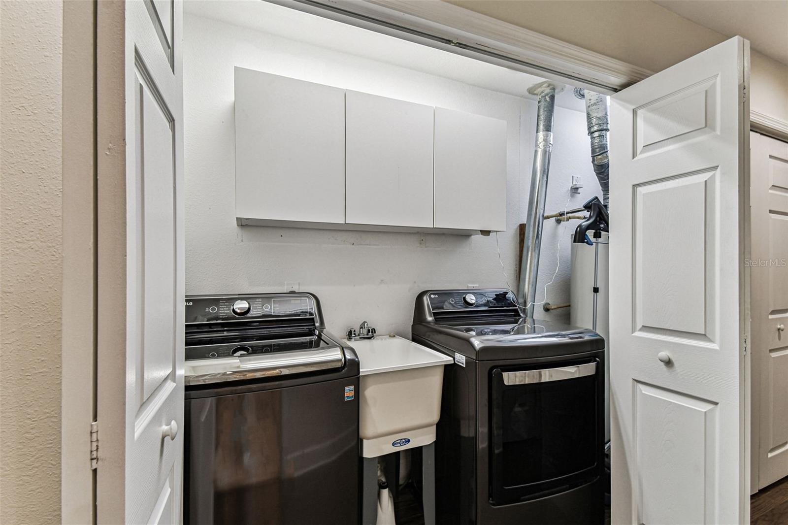 Image 18 of 25 For 4602 Browning Avenue