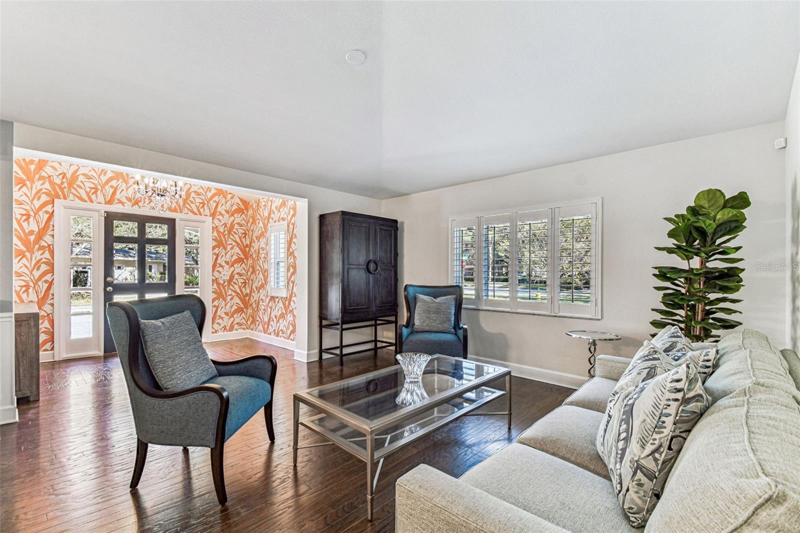 Image 4 of 25 For 4602 Browning Avenue