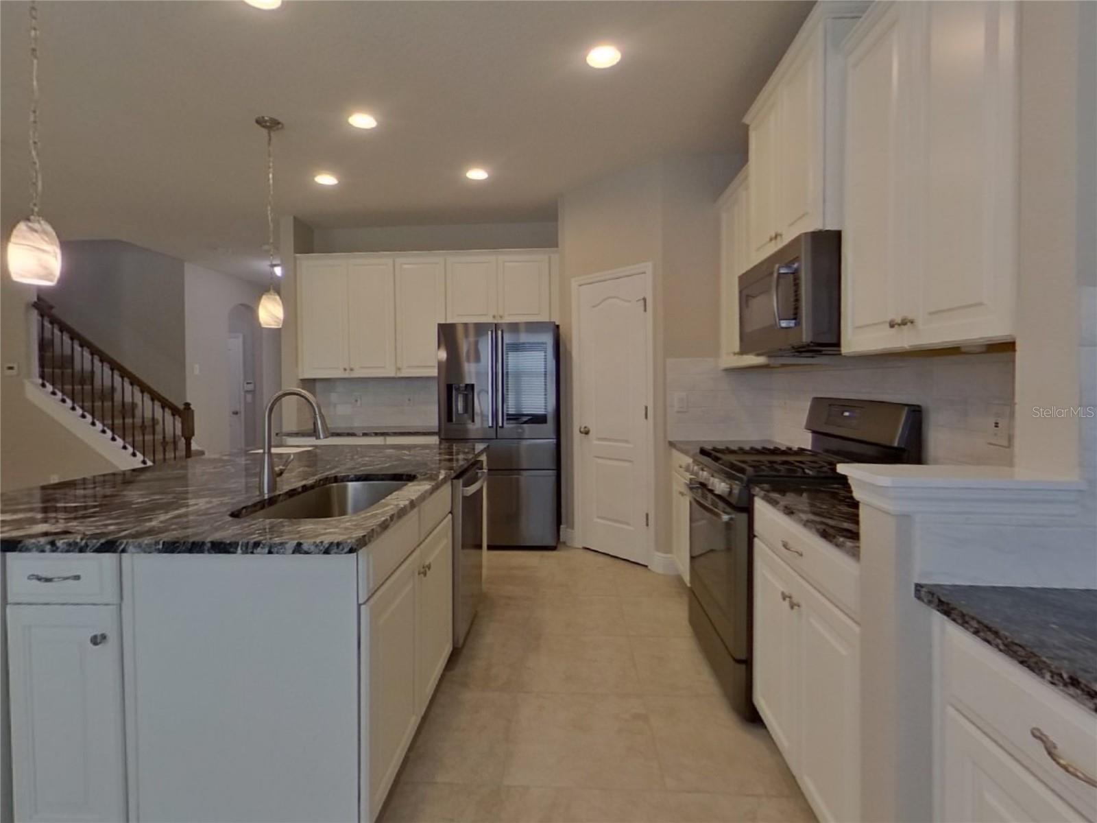 Image 3 of 21 For 11140 Spring Point Circle