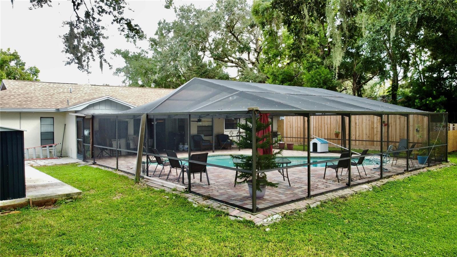 Image 16 of 25 For 14216 Briarthorn Drive