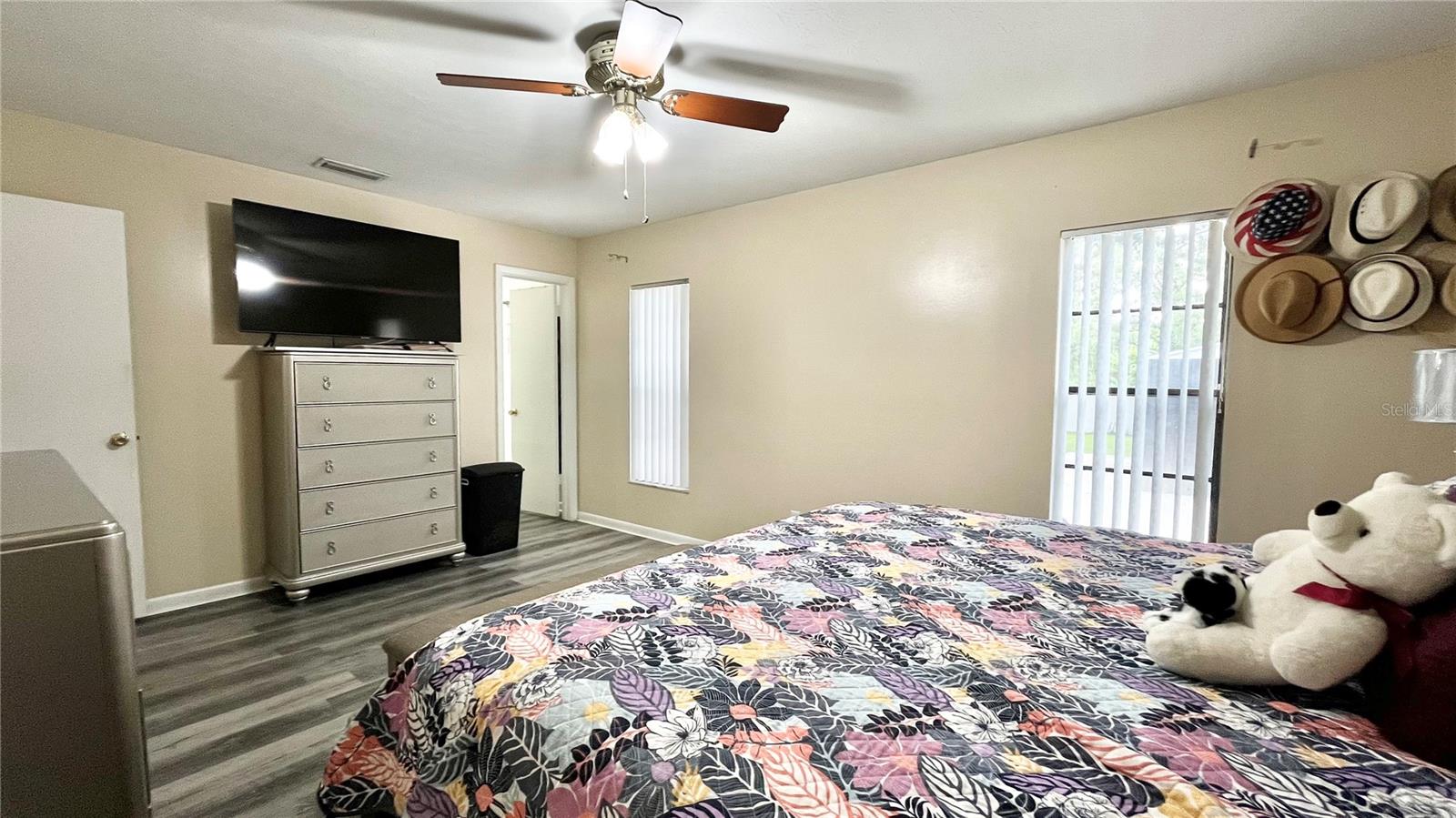 Image 19 of 25 For 14216 Briarthorn Drive