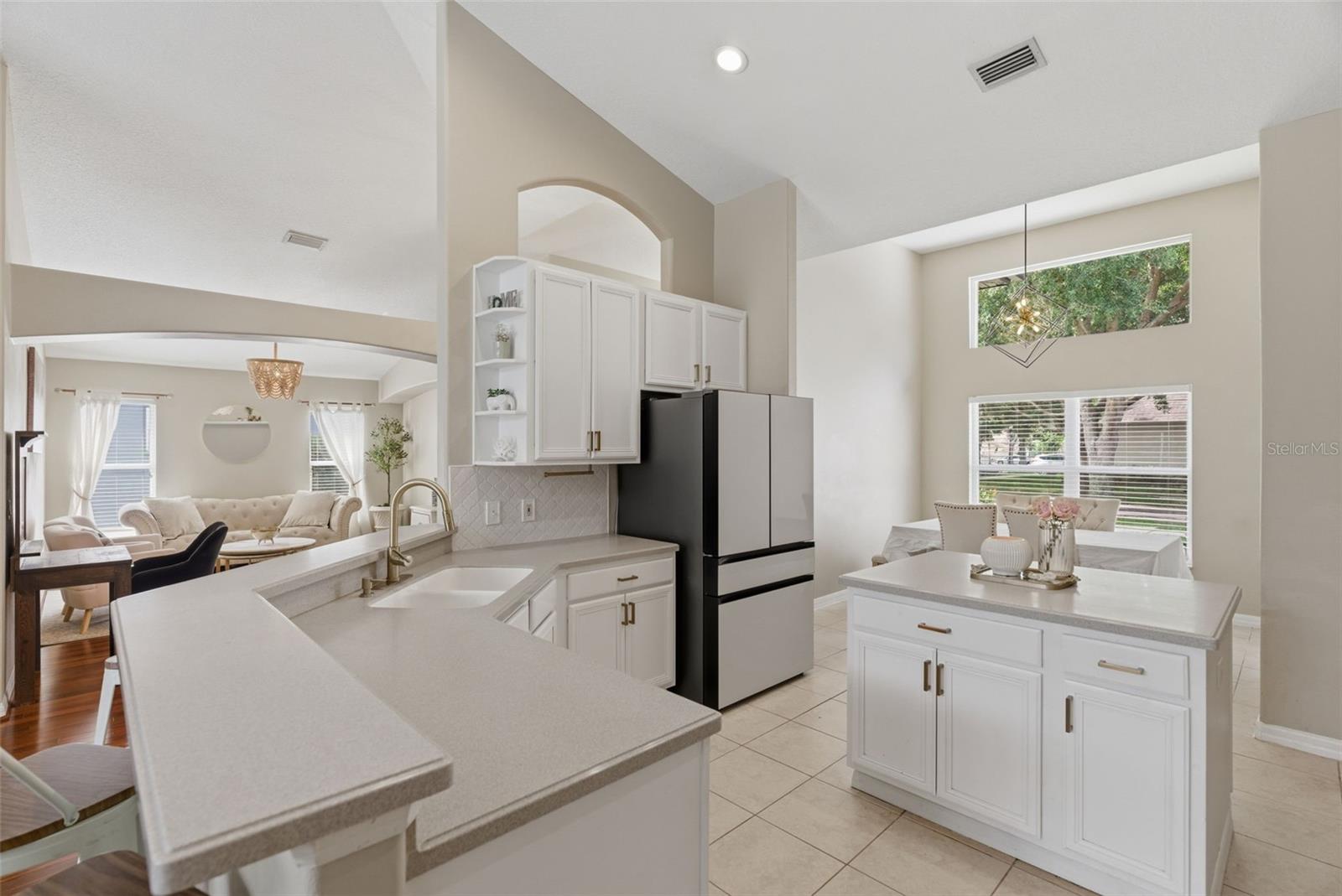 Image 15 of 47 For 5826 Heronview Crescent Drive
