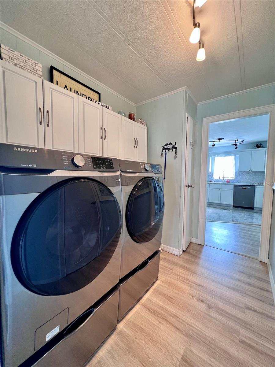Image 62 of 98 For 1100 Belcher Road S 686