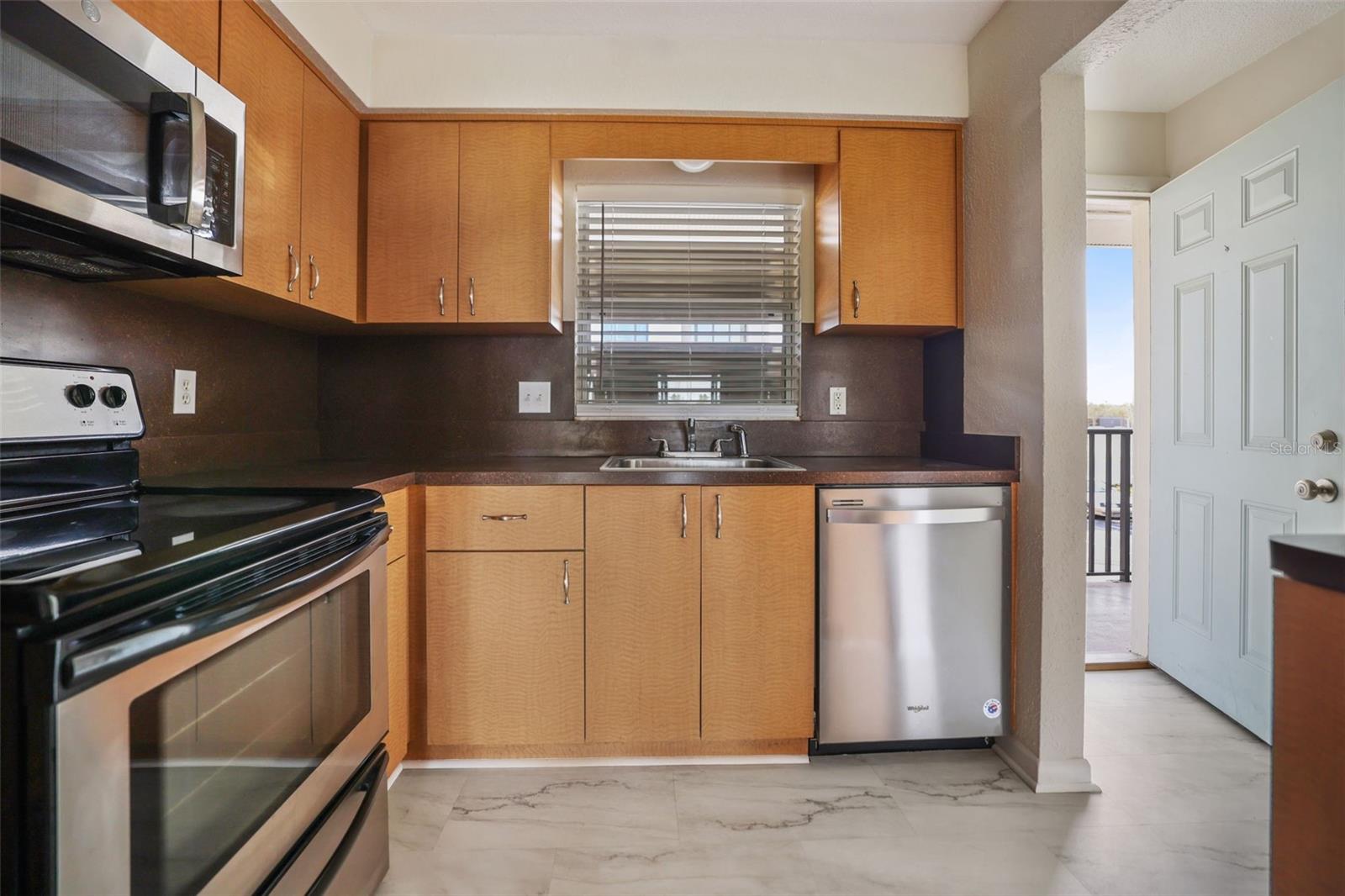 Image 11 of 18 For 4420 37th Street S 9
