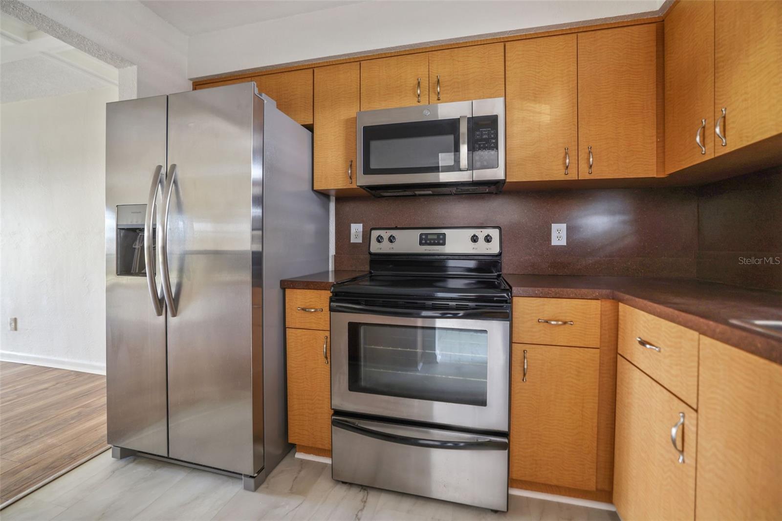 Image 12 of 18 For 4420 37th Street S 9