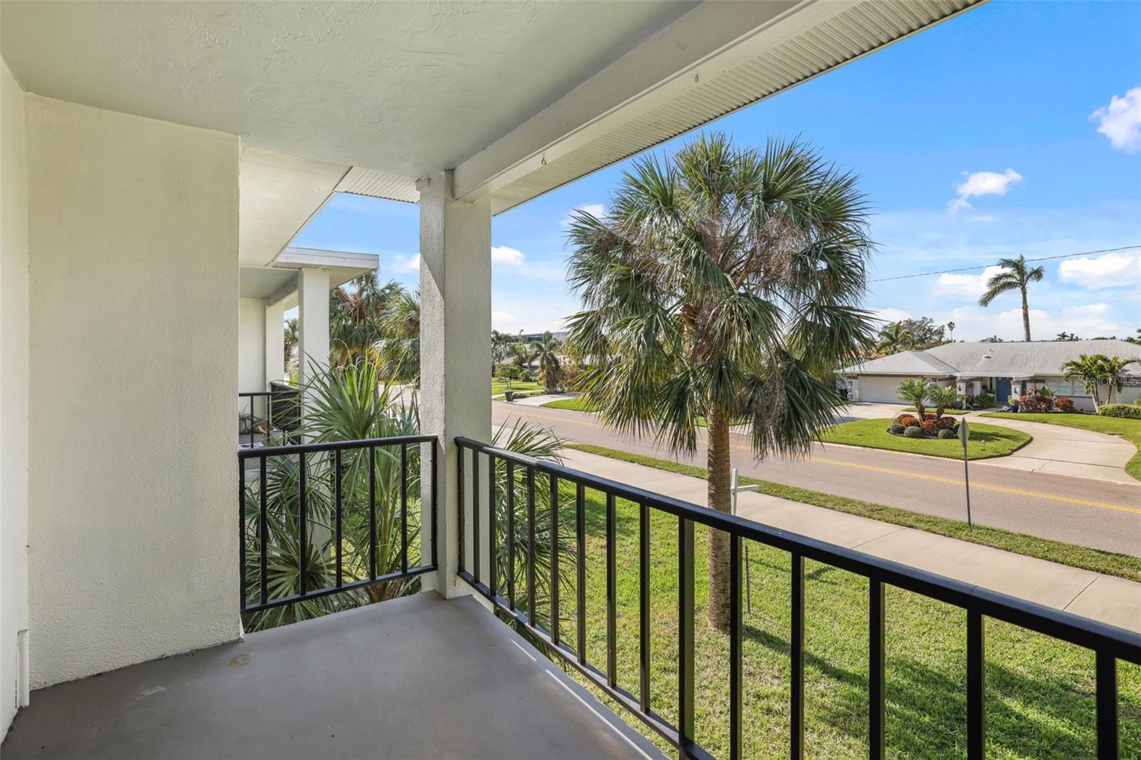 Image 5 of 18 For 4420 37th Street S 9