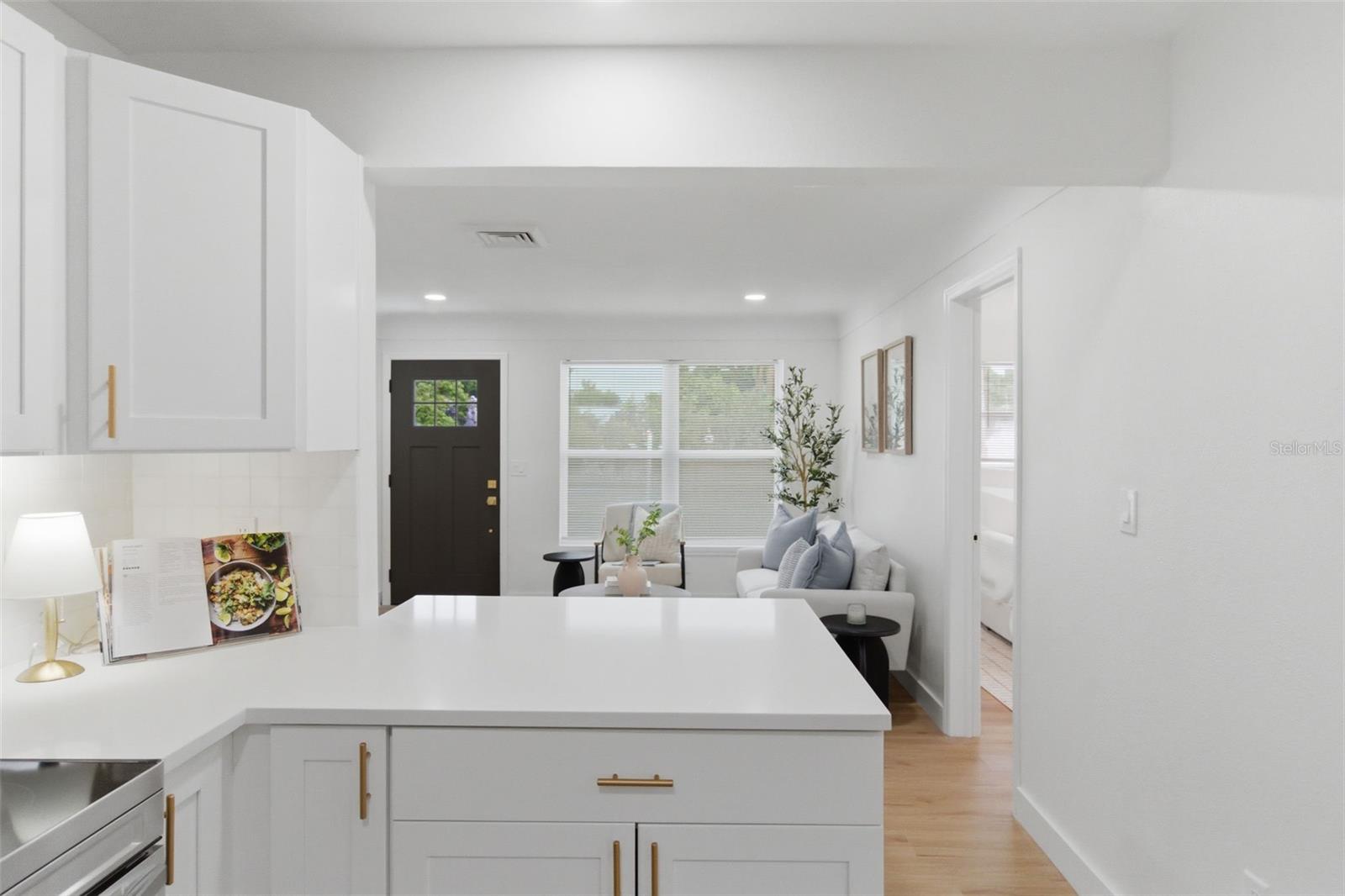 Image 17 of 40 For 2926 40th Avenue N