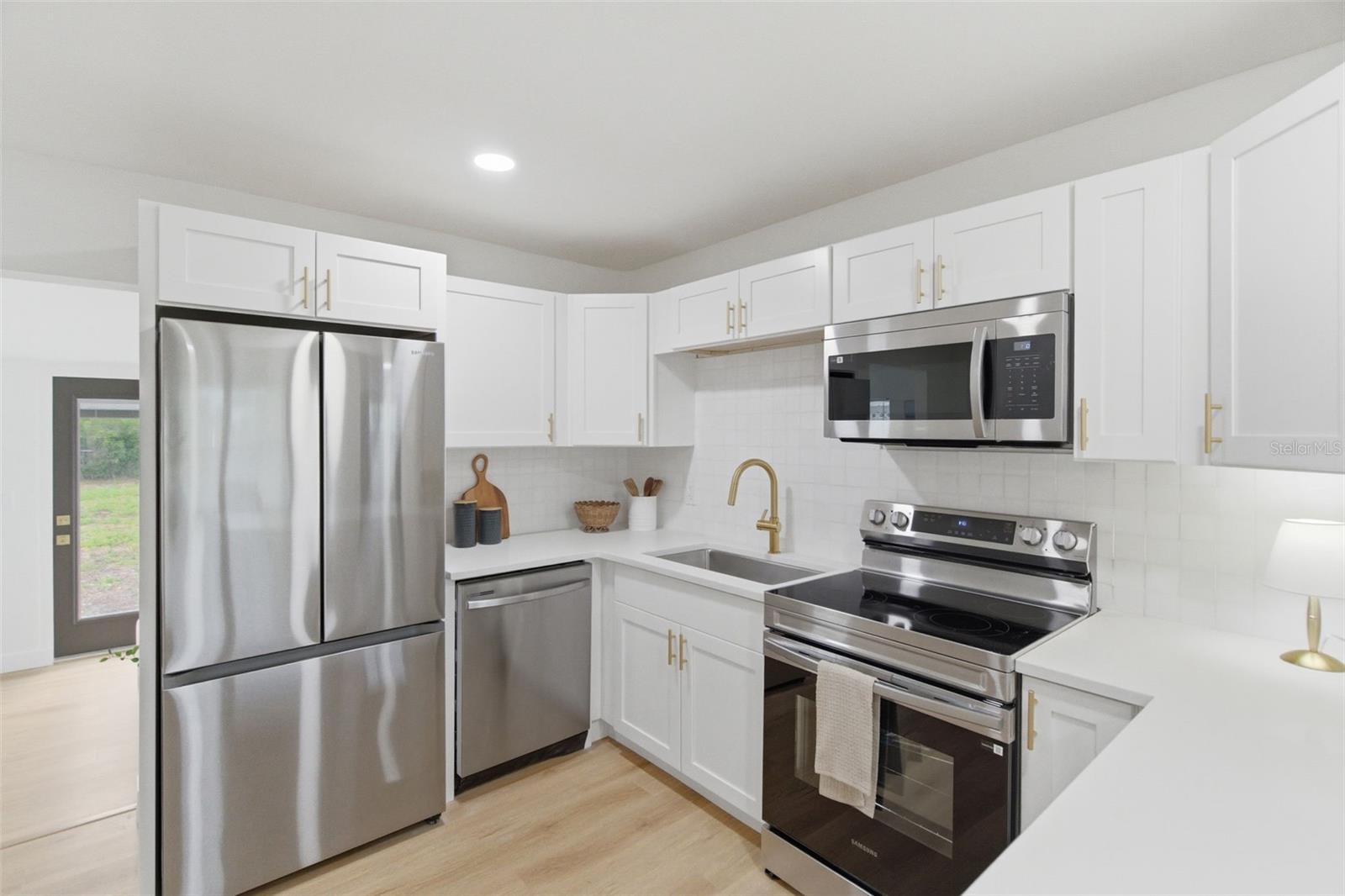 Image 18 of 40 For 2926 40th Avenue N
