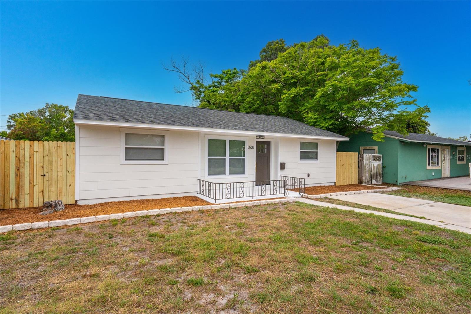Image 2 of 40 For 2926 40th Avenue N
