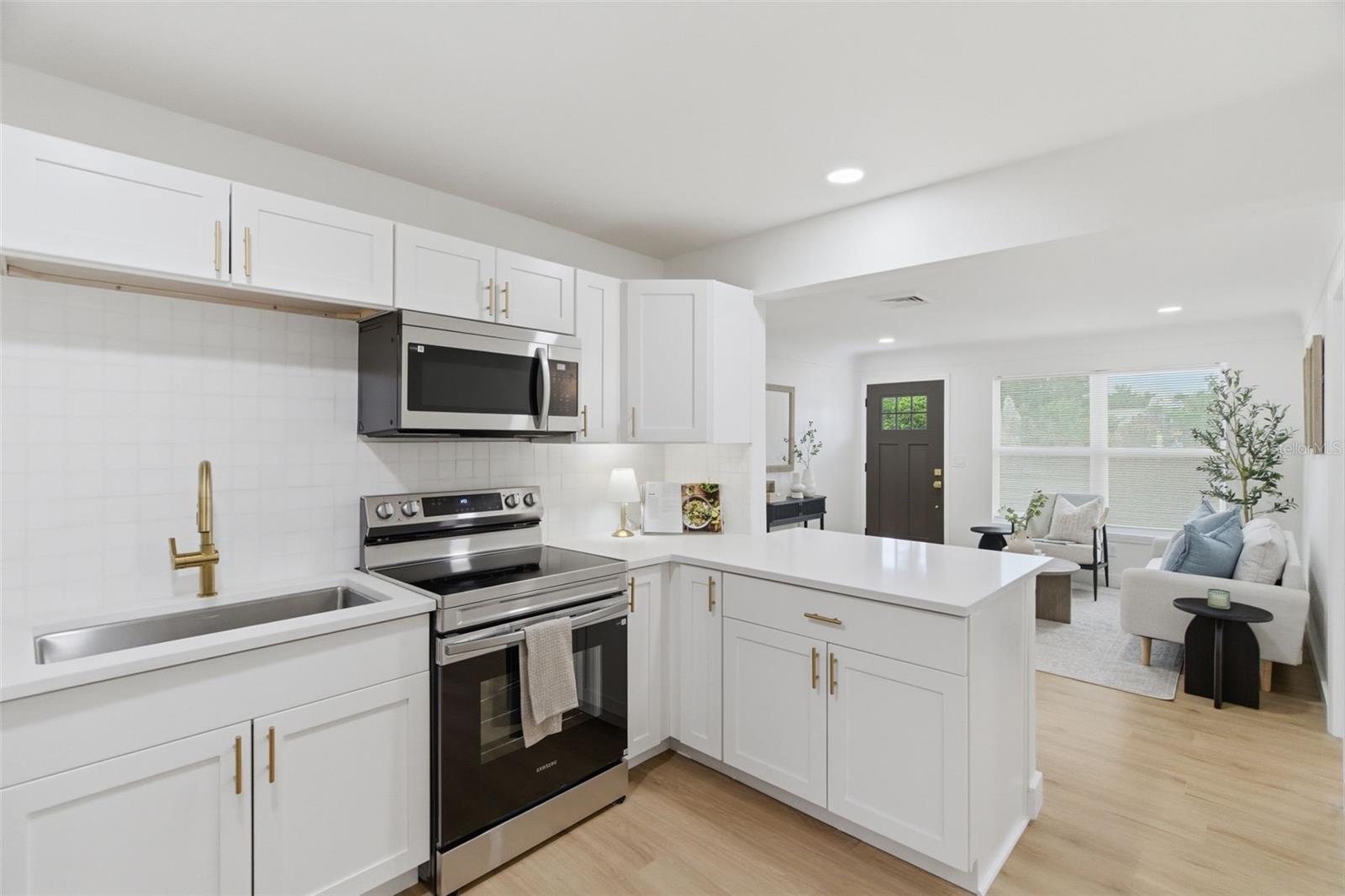 Image 20 of 40 For 2926 40th Avenue N