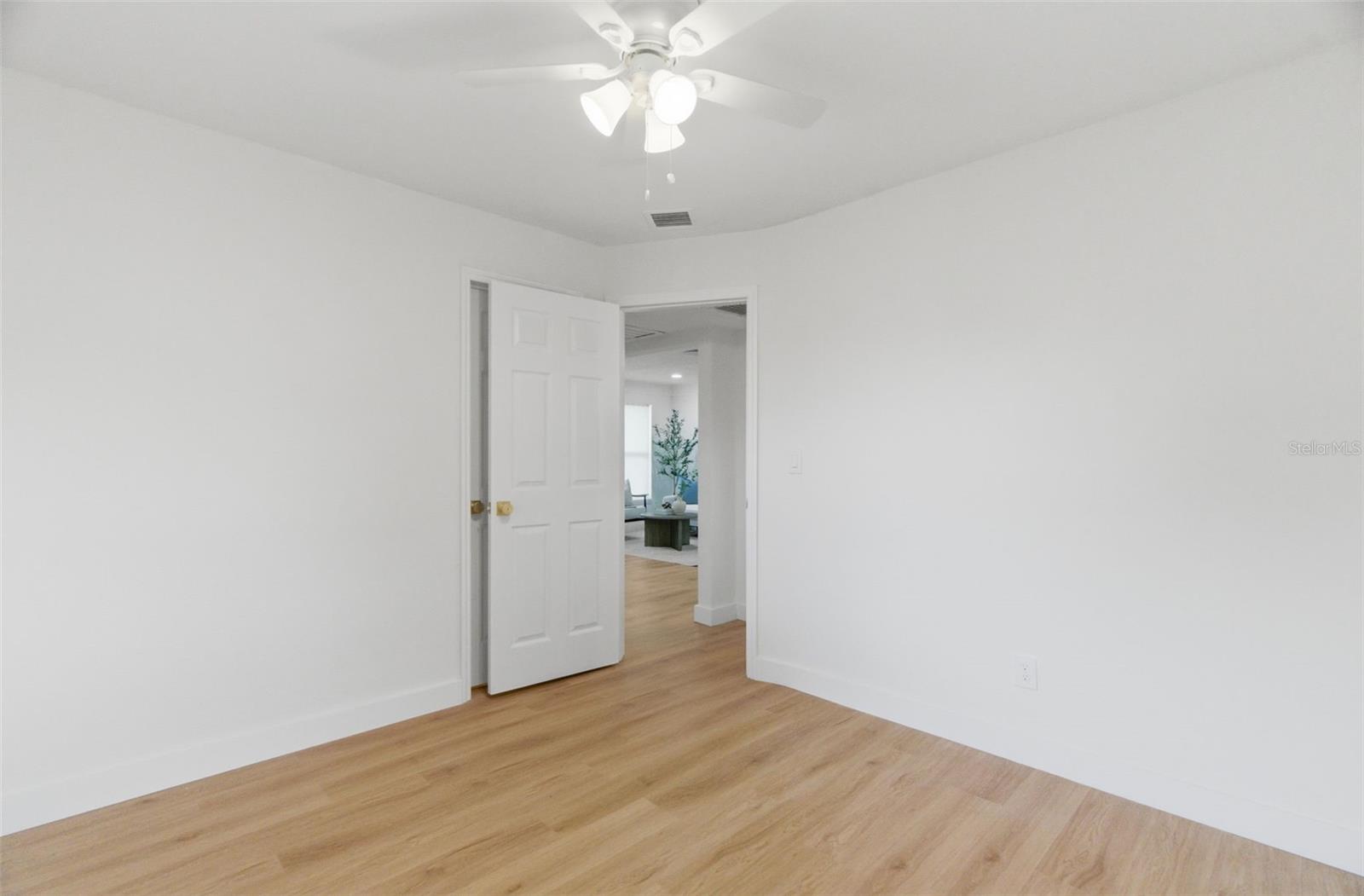 Image 34 of 40 For 2926 40th Avenue N