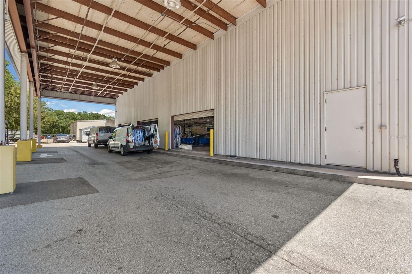 Image 12 of 36 For 9945 Race Track Road