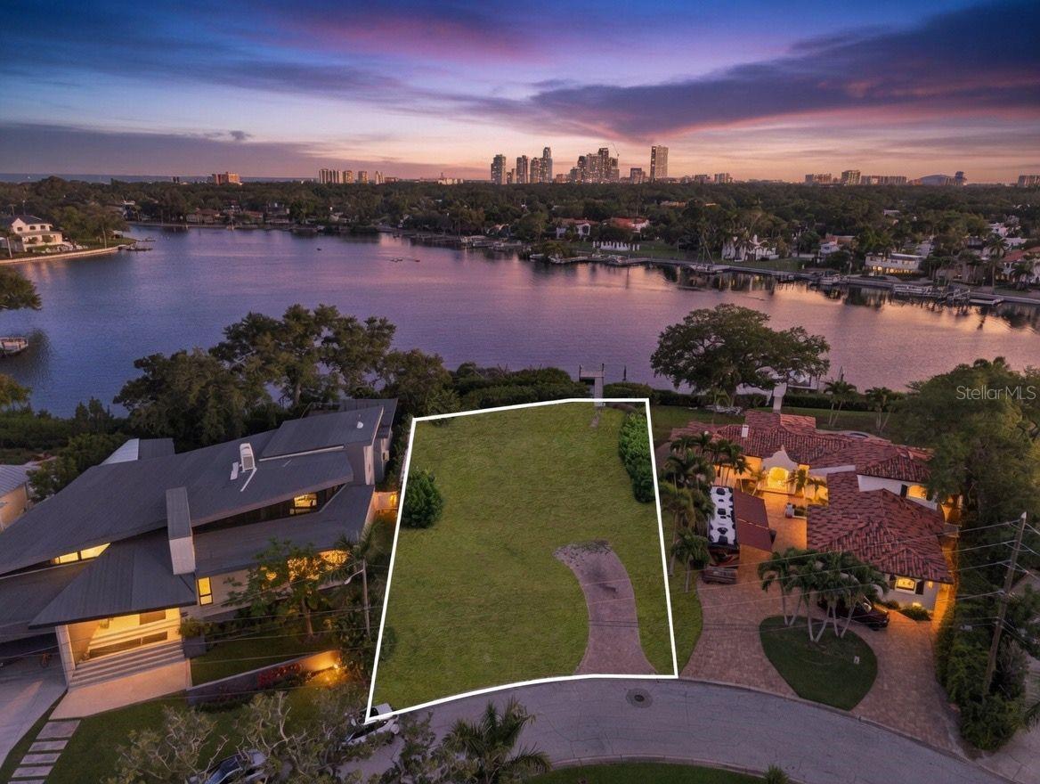 Image 2 of 14 For 1026 Monterey Boulevard Ne
