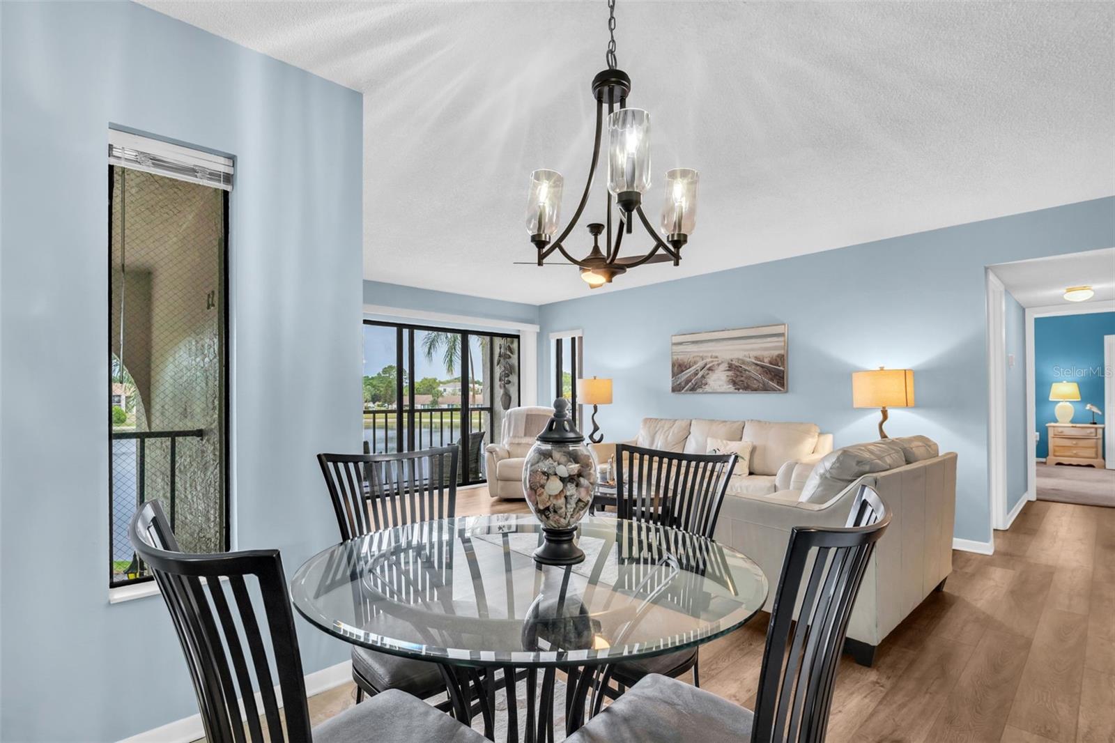 Image 10 of 29 For 2523 Pine Ridge Way S C2