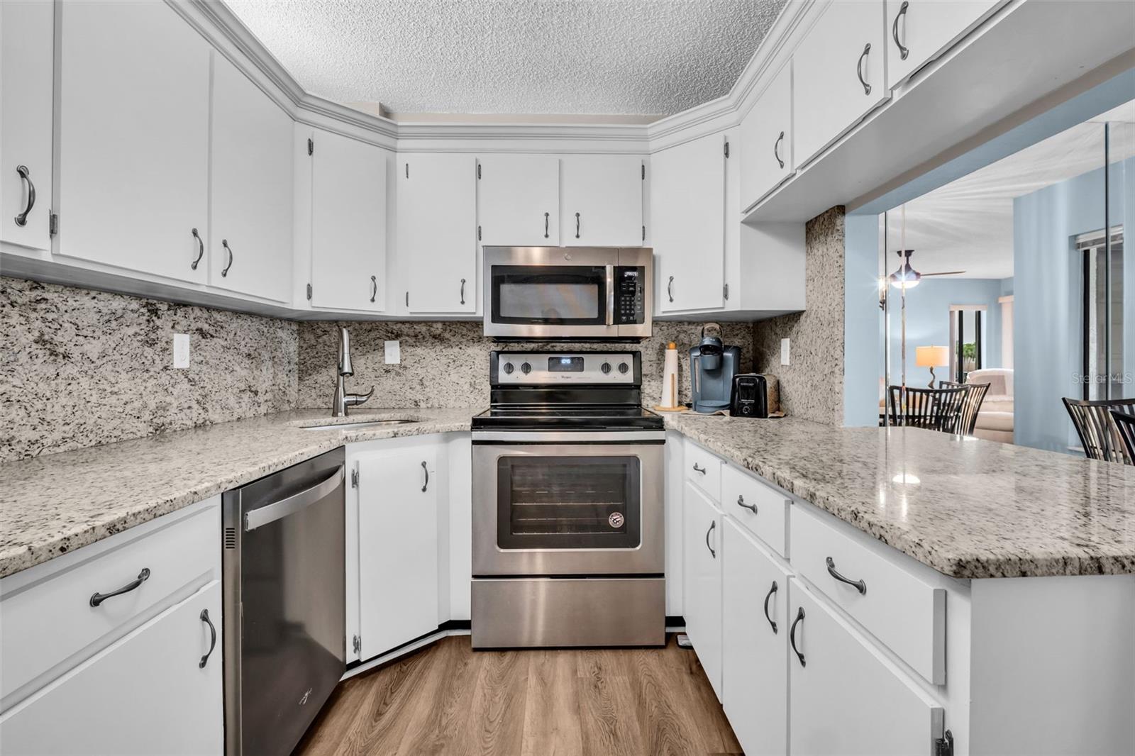 Image 13 of 29 For 2523 Pine Ridge Way S C2