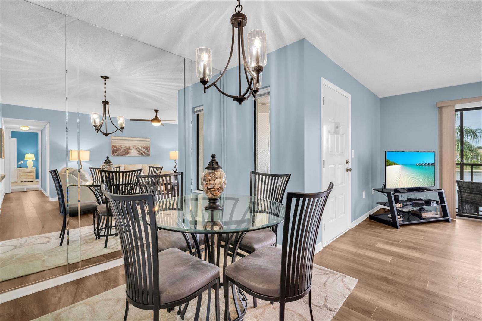Image 9 of 29 For 2523 Pine Ridge Way S C2