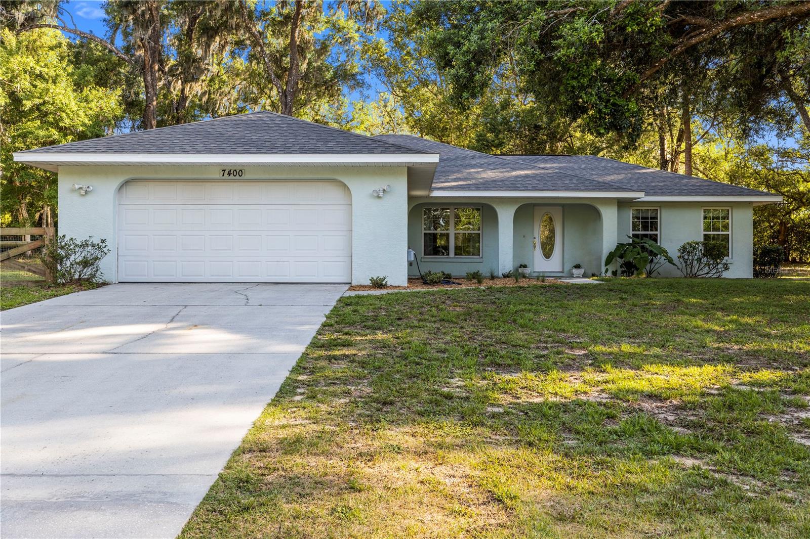 Image 3 of 61 For 7400 Eastlake Drive