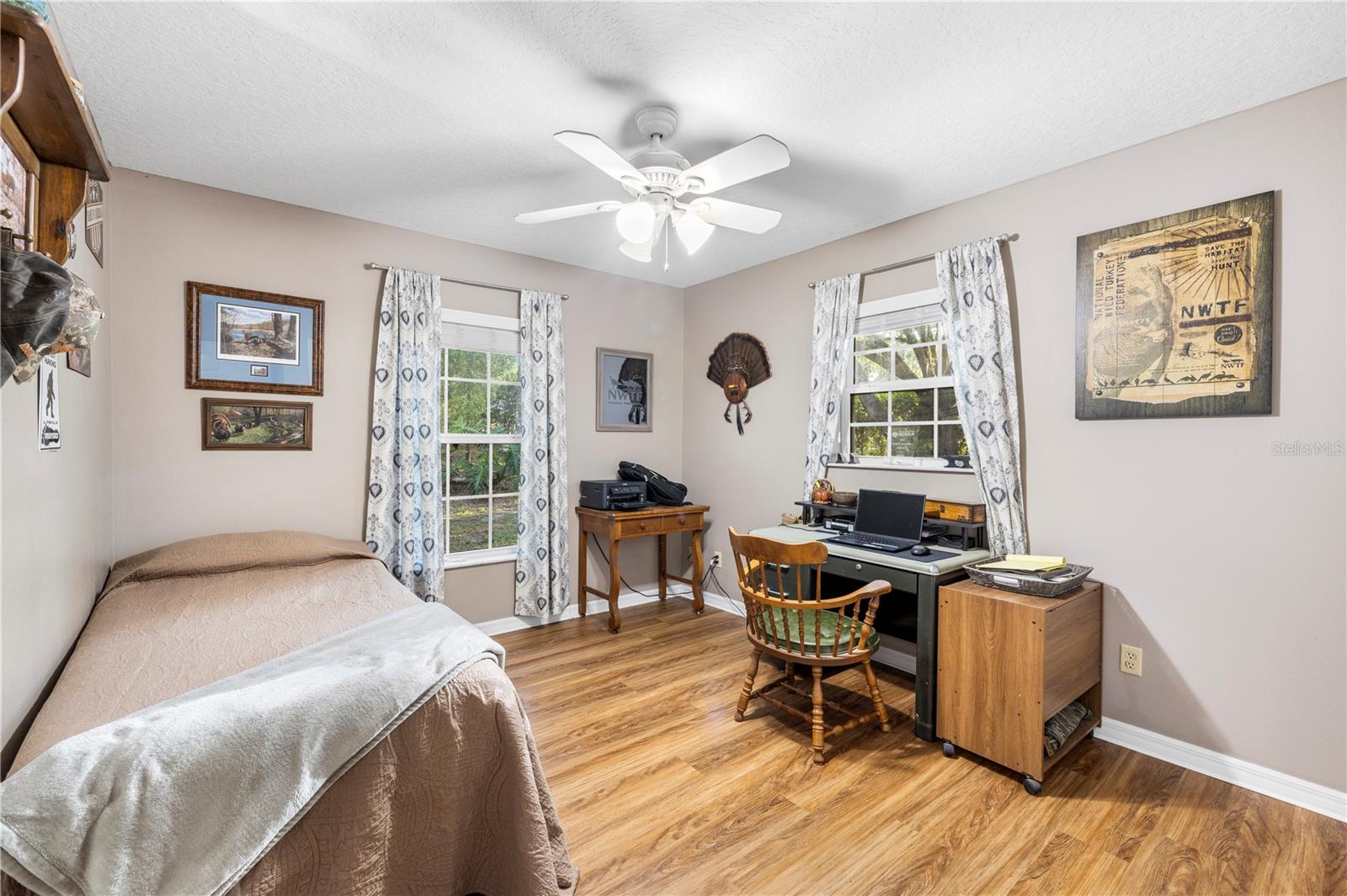 Image 32 of 61 For 7400 Eastlake Drive