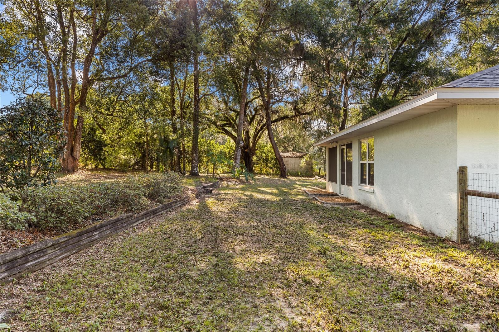 Image 39 of 61 For 7400 Eastlake Drive